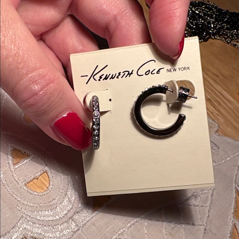 058)Kenneth Cole earrings